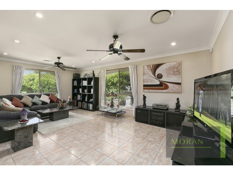 37 Sugargum Court, Molendinar QLD 4214