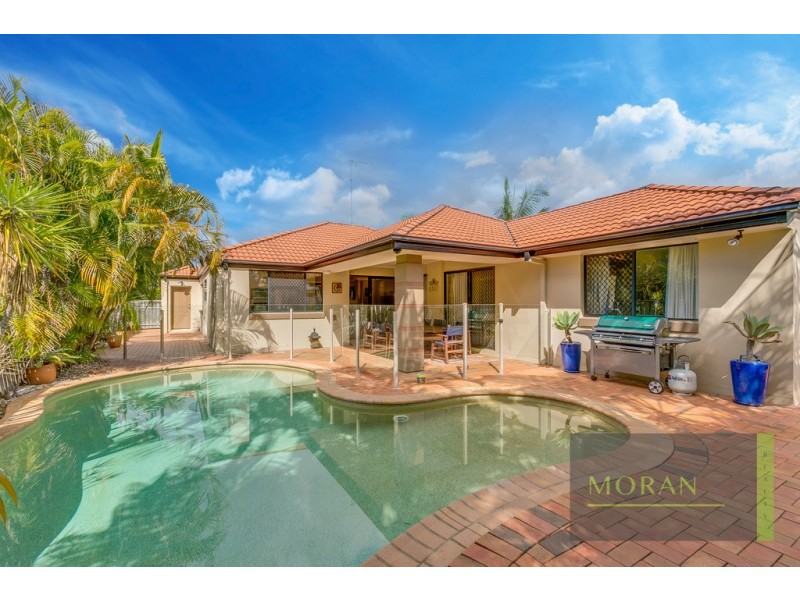 6 Crestbrook Glen, Molendinar QLD 4214