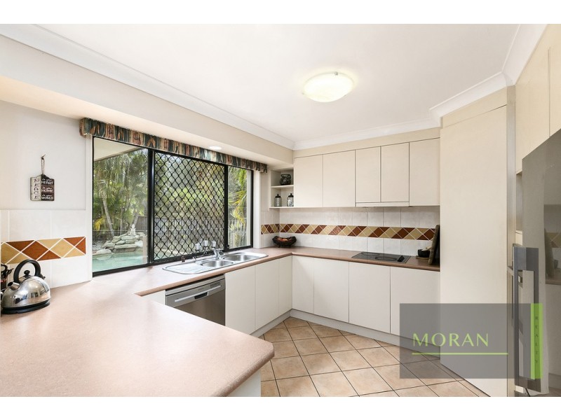 6 Crestbrook Glen, Molendinar QLD 4214