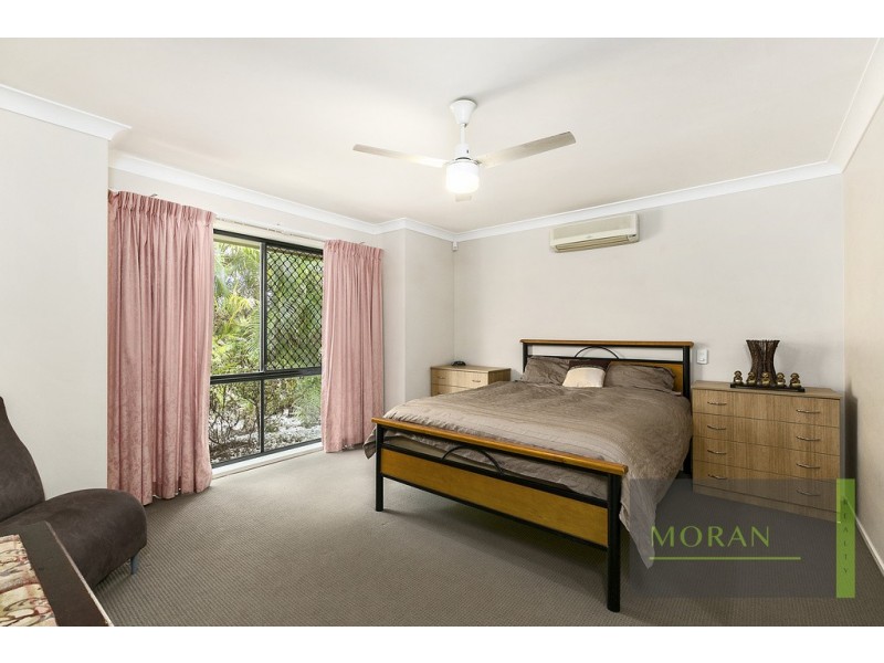 6 Crestbrook Glen, Molendinar QLD 4214