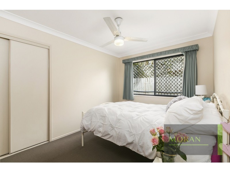 6 Crestbrook Glen, Molendinar QLD 4214