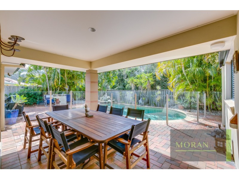 6 Crestbrook Glen, Molendinar QLD 4214