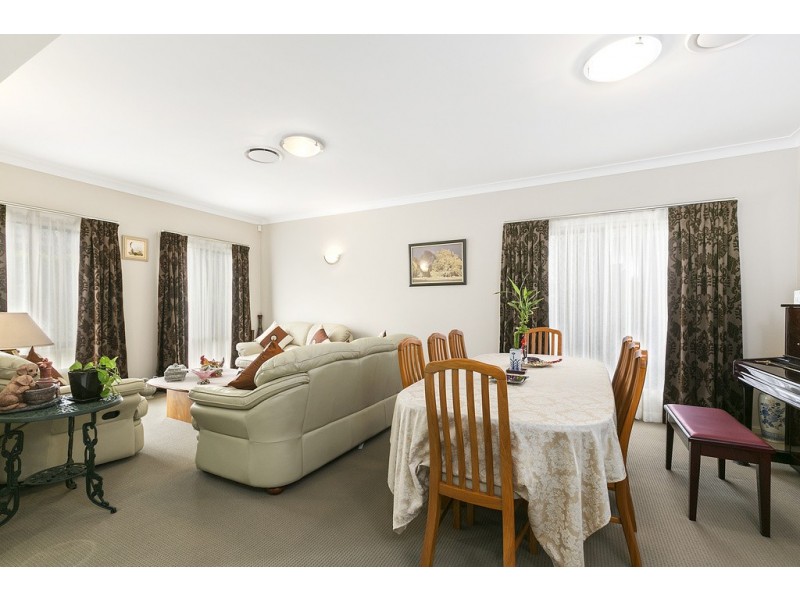 22 Stringybark Drive, Molendinar QLD 4214