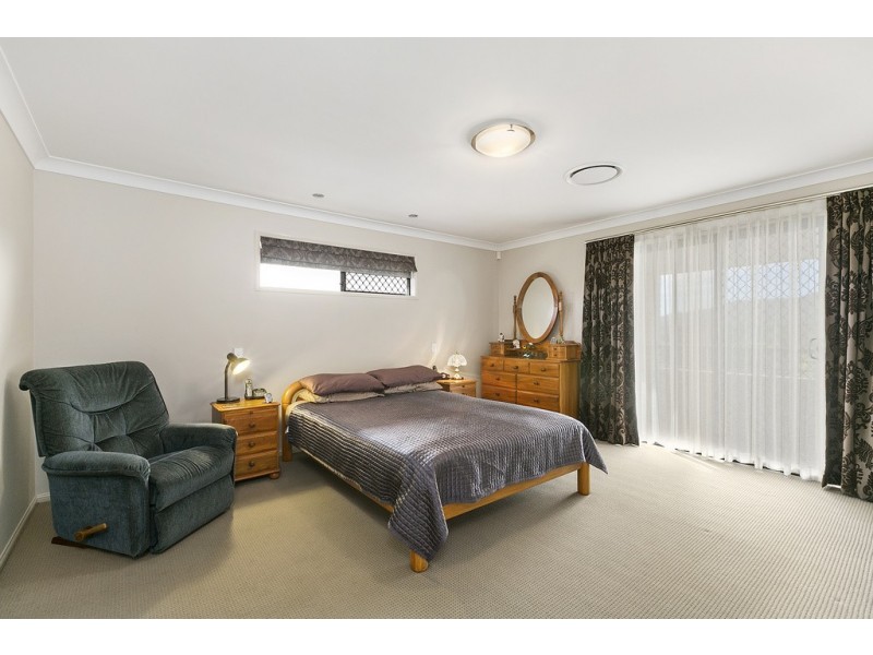 22 Stringybark Drive, Molendinar QLD 4214