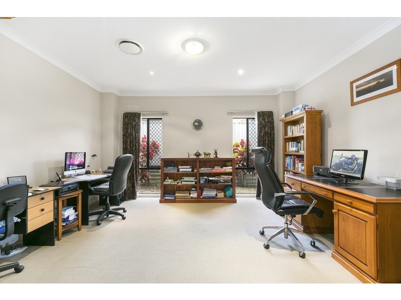 22 Stringybark Drive, Molendinar QLD 4214