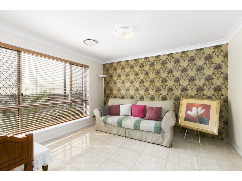 14 Wattlebrush Grove, Molendinar QLD 4214