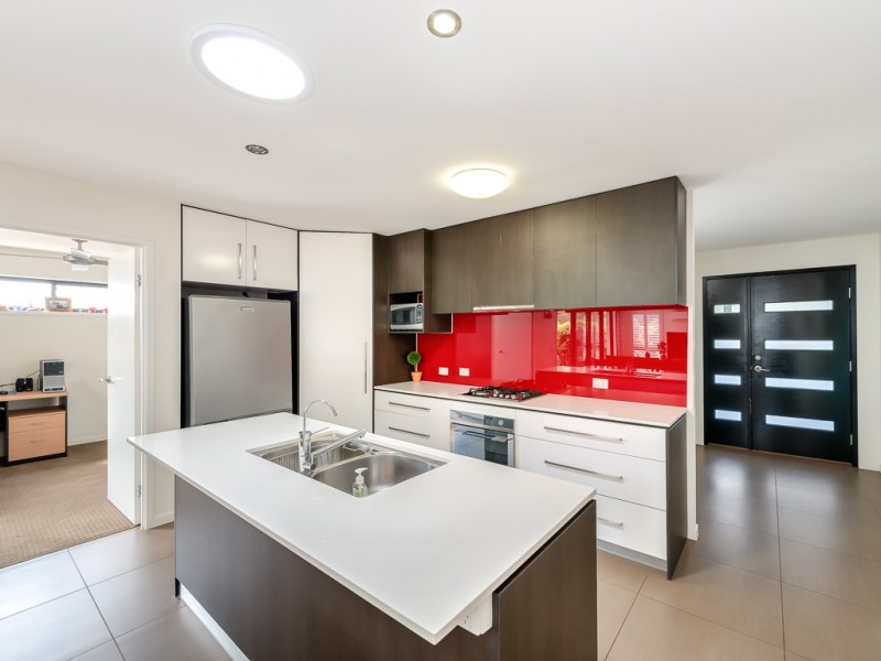 7 Riverwood Drive, Ashmore QLD 4214