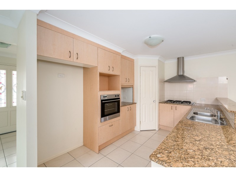 7 Oakridge Place, Molendinar QLD 4214