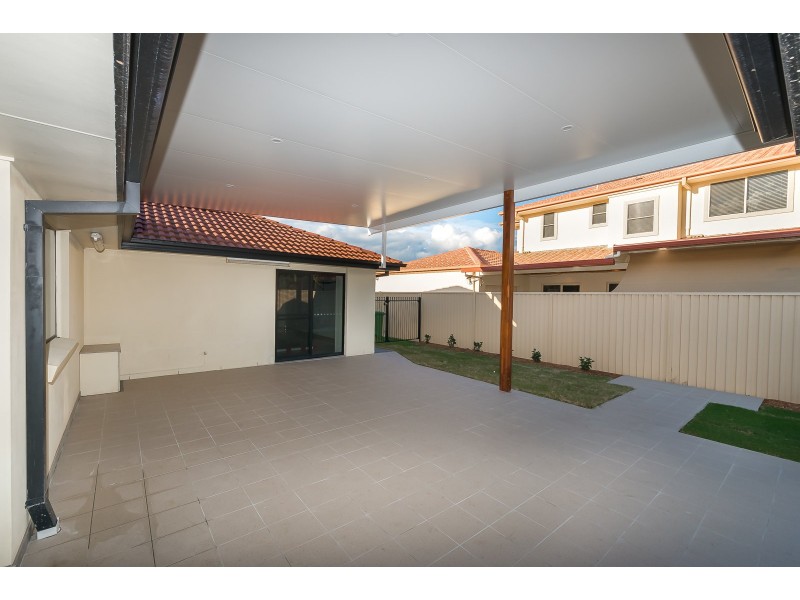 7 Oakridge Place, Molendinar QLD 4214