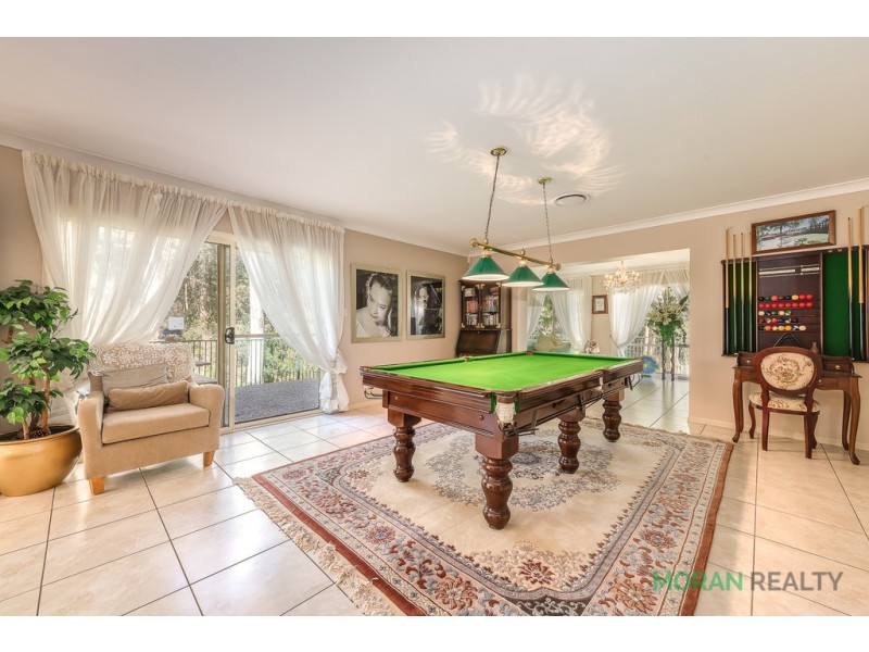 14 Banbrook Court, Molendinar QLD 4214