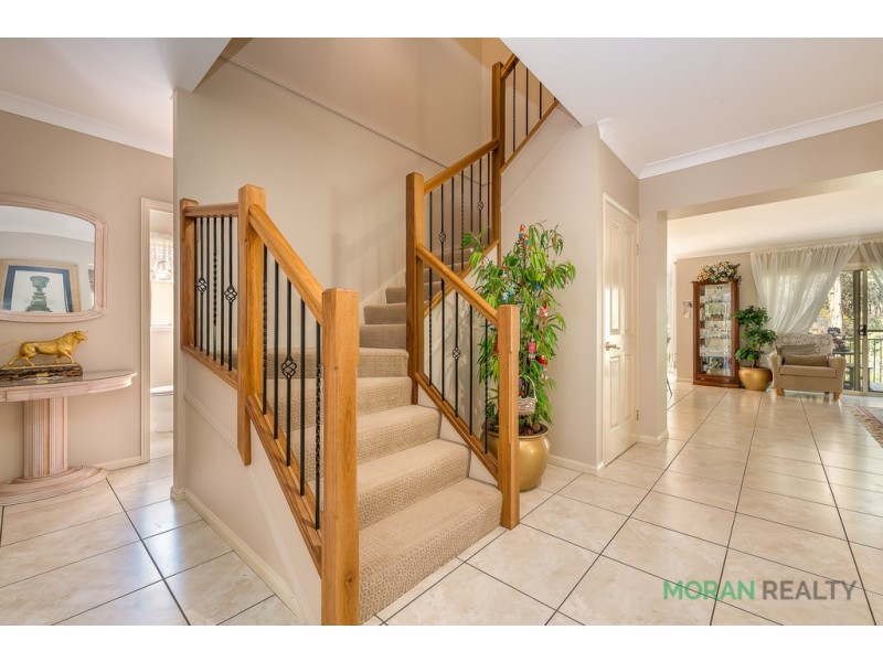 14 Banbrook Court, Molendinar QLD 4214