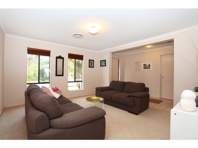 64 Coachwood Drive, Molendinar QLD 4214