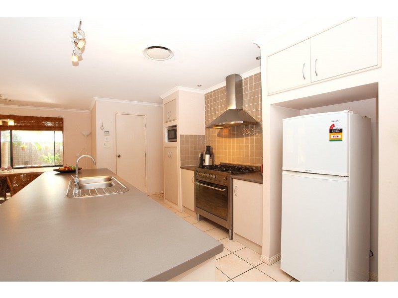 64 Coachwood Drive, Molendinar QLD 4214