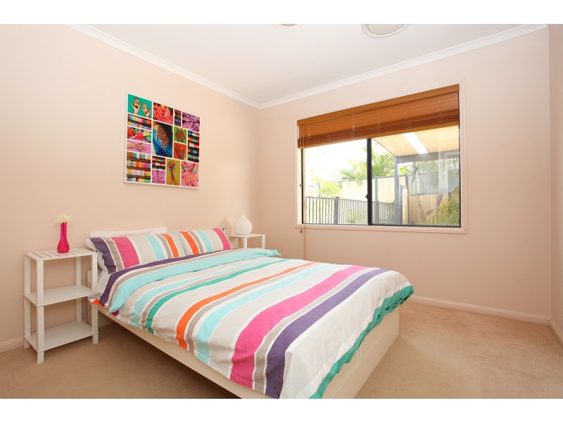 64 Coachwood Drive, Molendinar QLD 4214