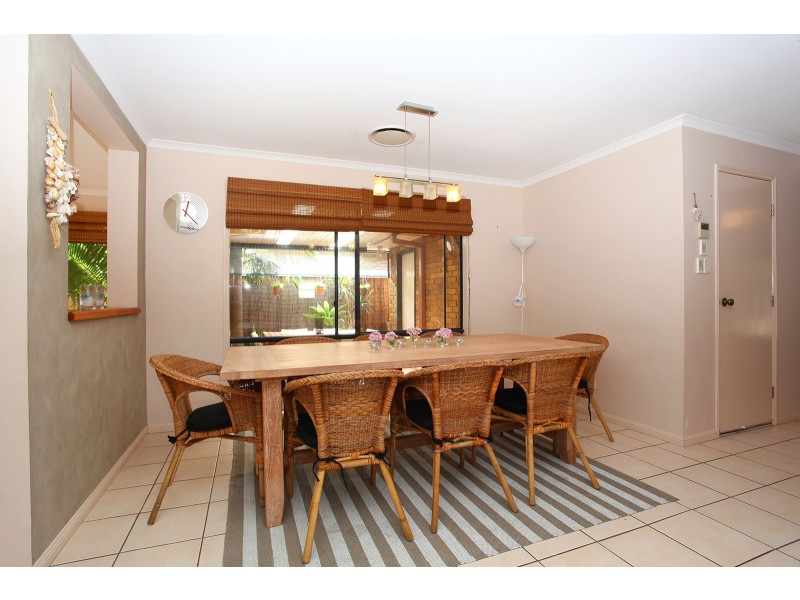 64 Coachwood Drive, Molendinar QLD 4214