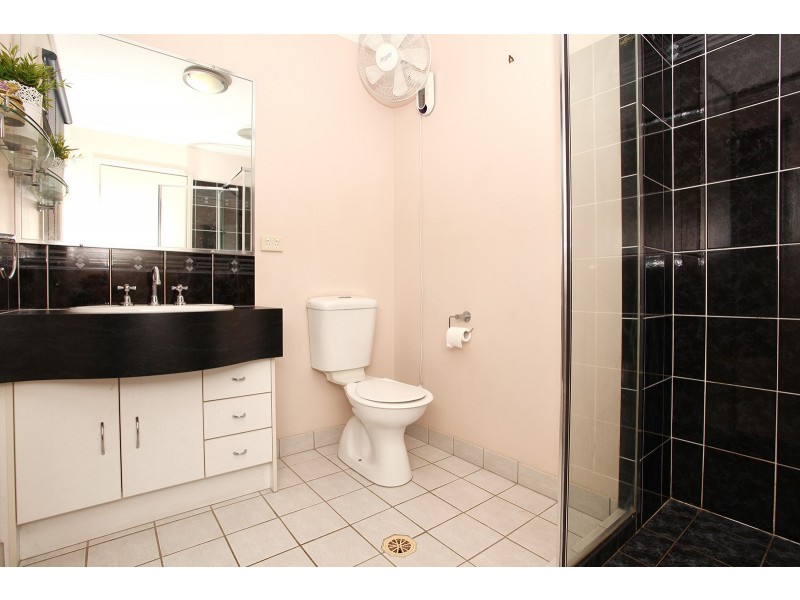 64 Coachwood Drive, Molendinar QLD 4214