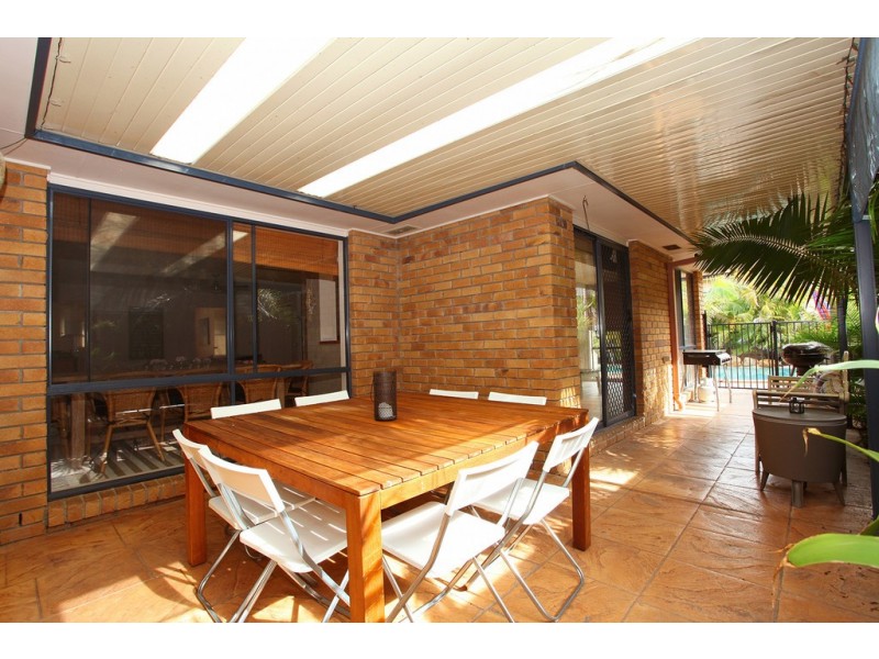 64 Coachwood Drive, Molendinar QLD 4214