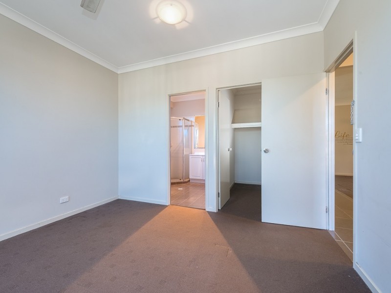 23 Stringybark Drive, Molendinar QLD 4214