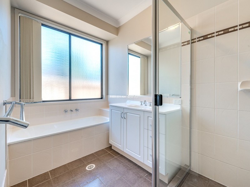 23 Stringybark Drive, Molendinar QLD 4214