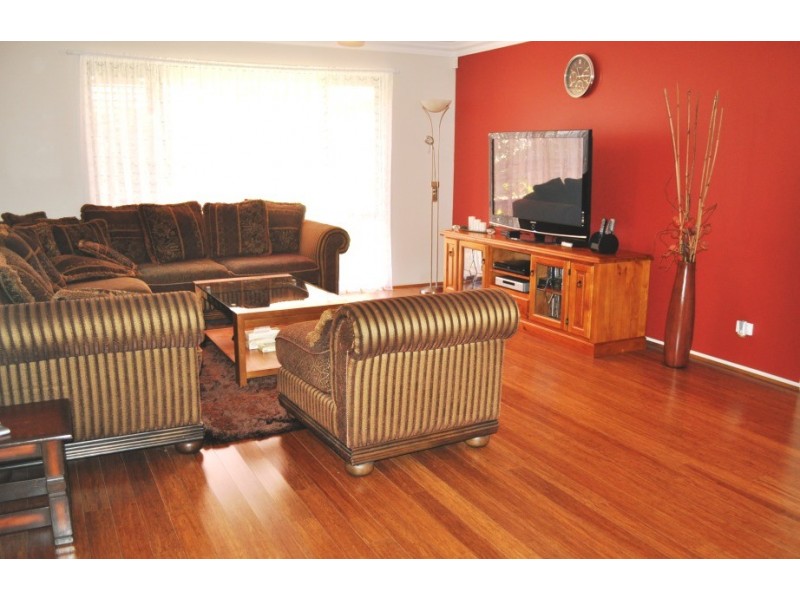 22 Dellwood Cct, Molendinar QLD 4214