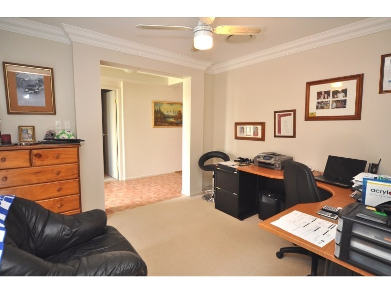 22 Dellwood Cct, Molendinar QLD 4214