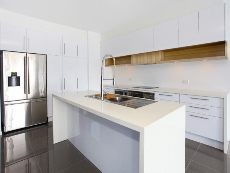 1/24 Drake Avenue, Paradise Point QLD 4216