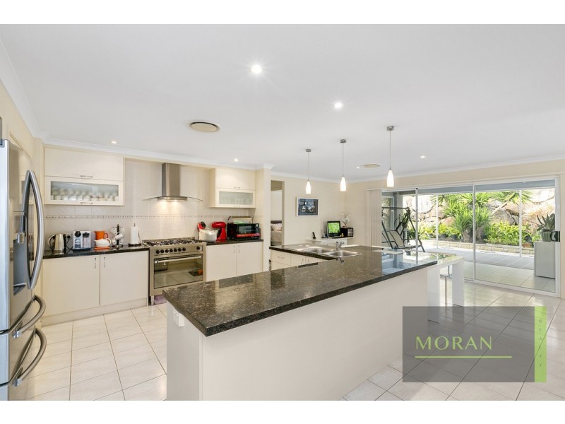 50 Highcrest Circuit, Molendinar QLD 4214