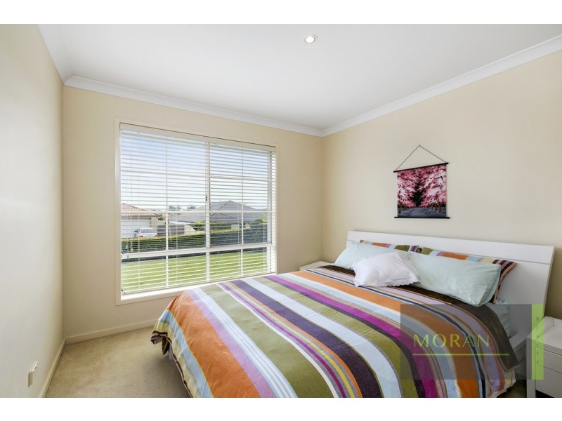 50 Highcrest Circuit, Molendinar QLD 4214