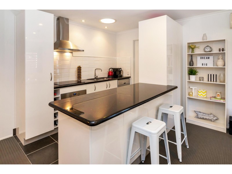 2/49 Galloway Drive, Ashmore QLD 4214