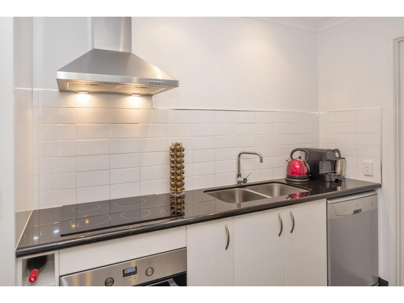 2/49 Galloway Drive, Ashmore QLD 4214