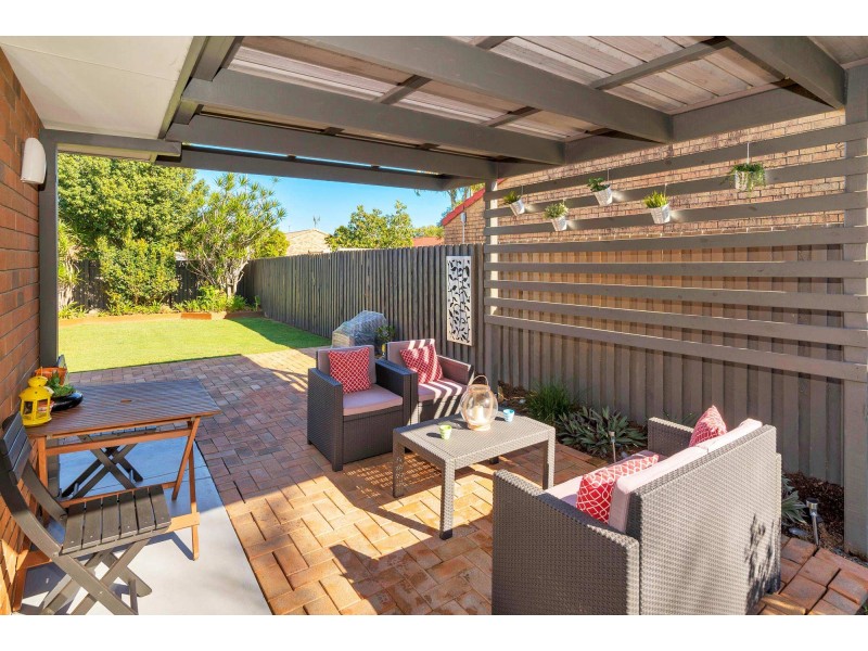 2/49 Galloway Drive, Ashmore QLD 4214