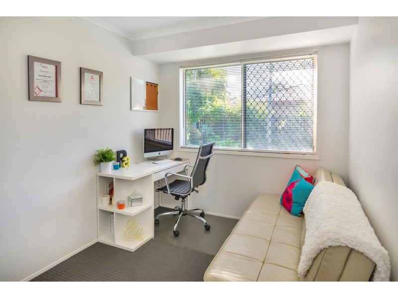 2/49 Galloway Drive, Ashmore QLD 4214