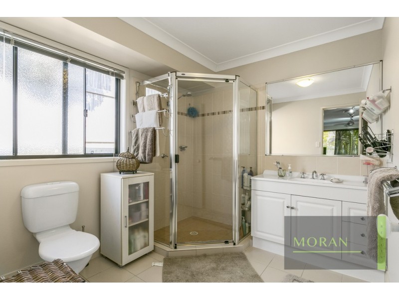 31 Highcrest Circuit, Molendinar QLD 4214