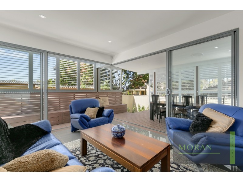 2/24 Drake Ave, Paradise Point QLD 4216