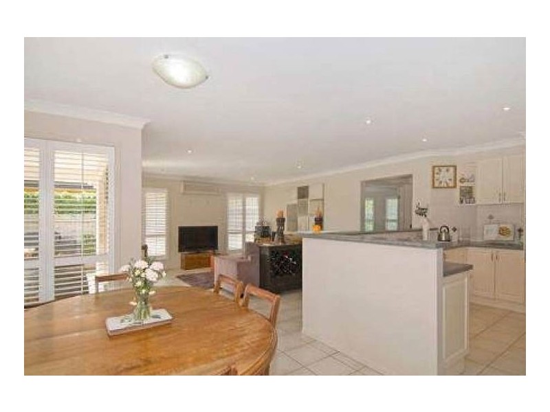 25 Sugargum Court, Molendinar QLD 4214