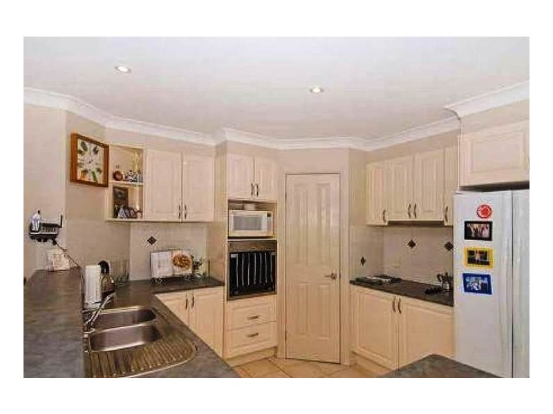 25 Sugargum Court, Molendinar QLD 4214