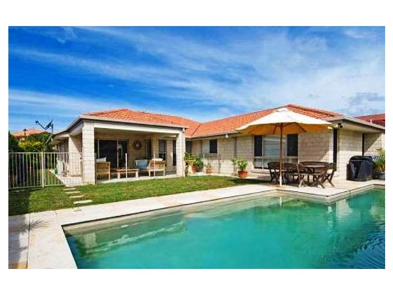 25 Sugargum Court, Molendinar QLD 4214