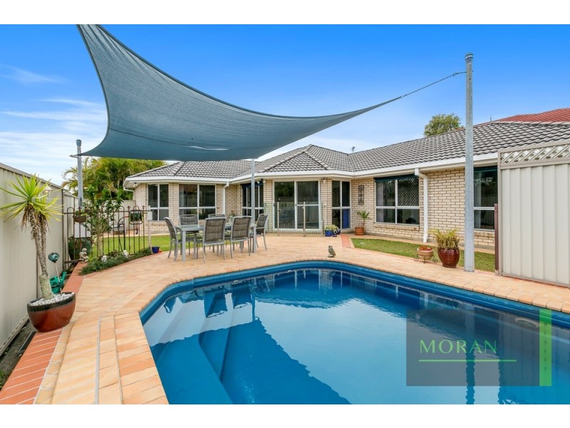 22 Lillywood Circuit, Molendinar QLD 4214
