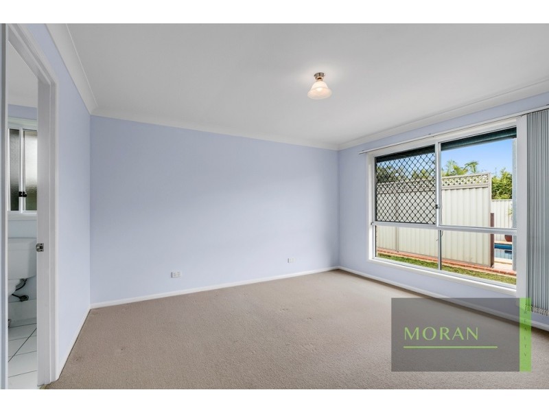22 Lillywood Circuit, Molendinar QLD 4214