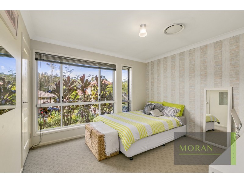 13 Banbrook Court, Molendinar QLD 4214