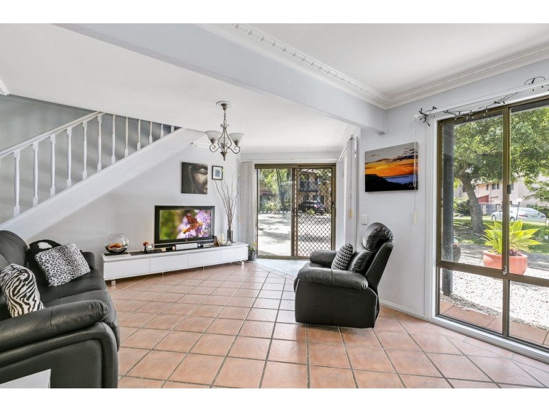 10/202 Central Street, Labrador QLD 4215