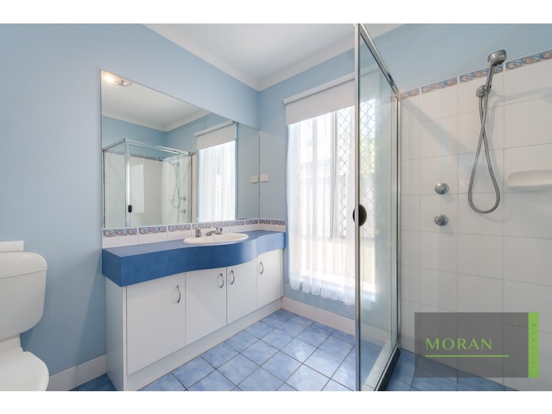42 Dellwood Circuit, Molendinar QLD 4214