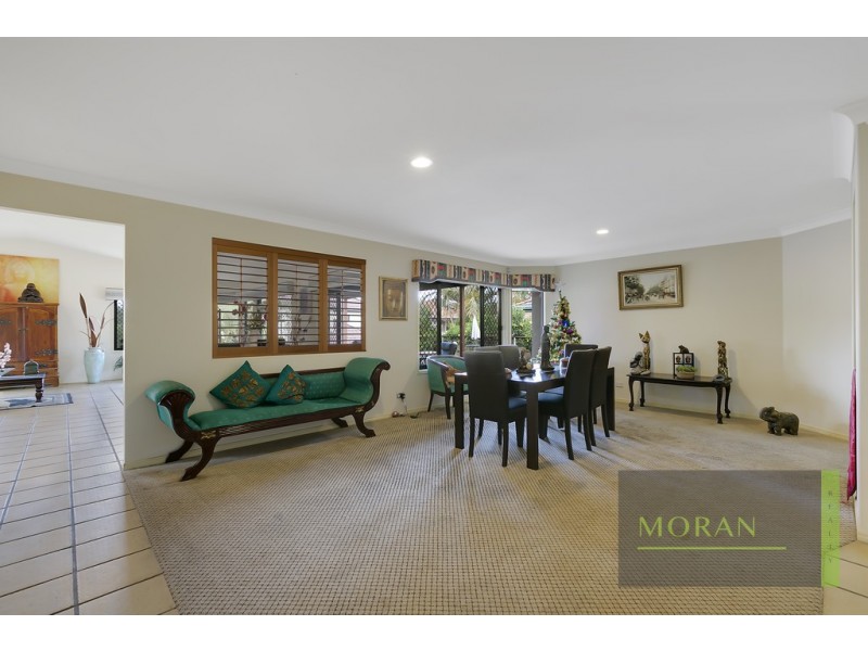 45 Crestwood Drive, Molendinar QLD 4214