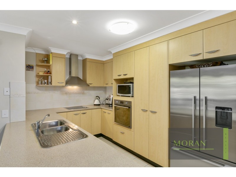 15 Rimu Place, Molendinar QLD 4214