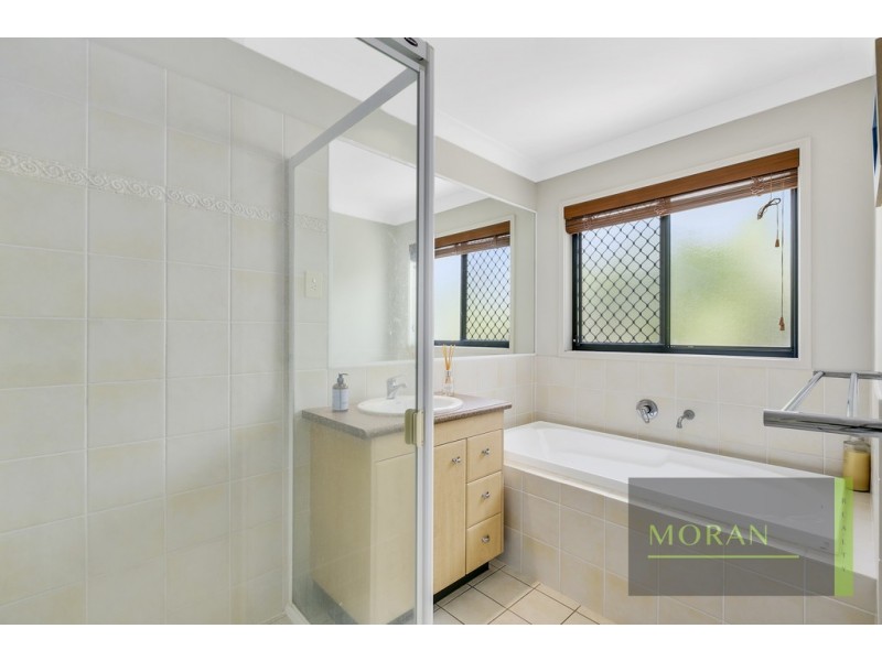 15 Rimu Place, Molendinar QLD 4214