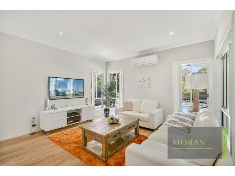 38 Stringybark Drive, Molendinar QLD 4214