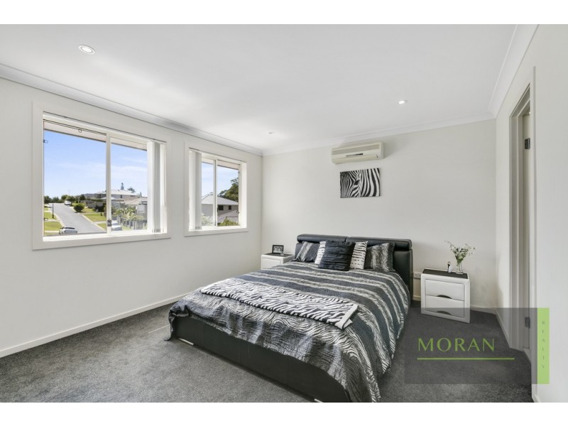 38 Stringybark Drive, Molendinar QLD 4214