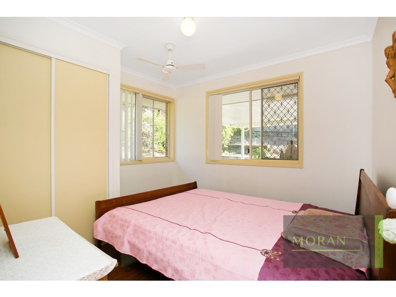 8 Knight Crescent, Nerang QLD 4211