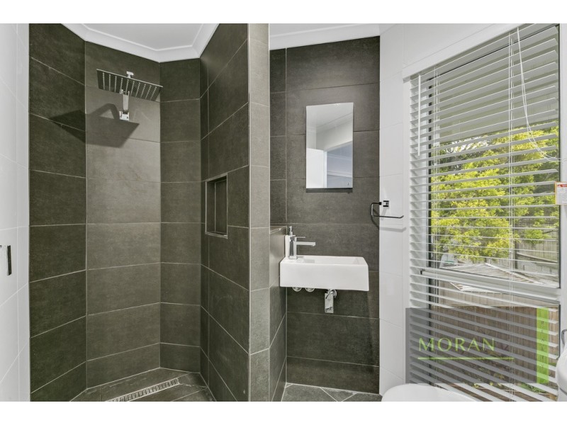 3/40 Government Road, Labrador QLD 4215