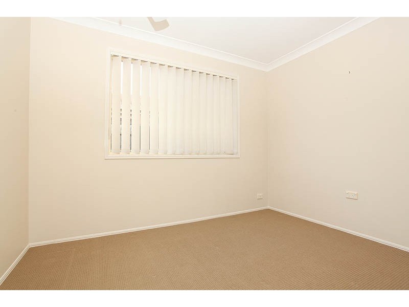 180 Greenacre Drive, Arundel QLD 4214